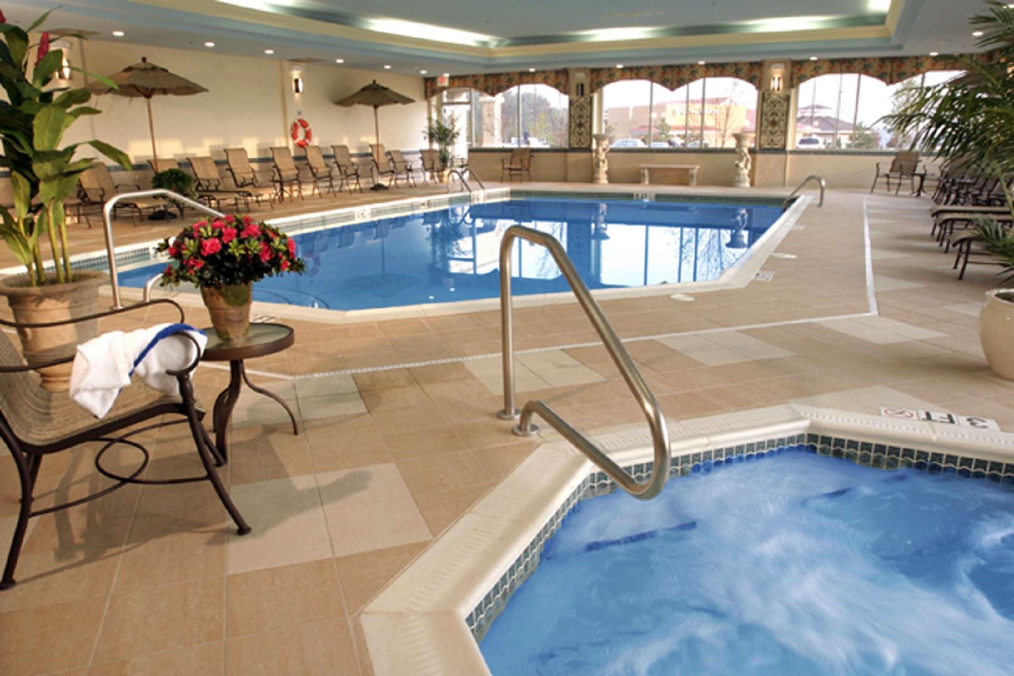 Hampton Inn & Suites Cleveland-Beachwood Exteriör bild